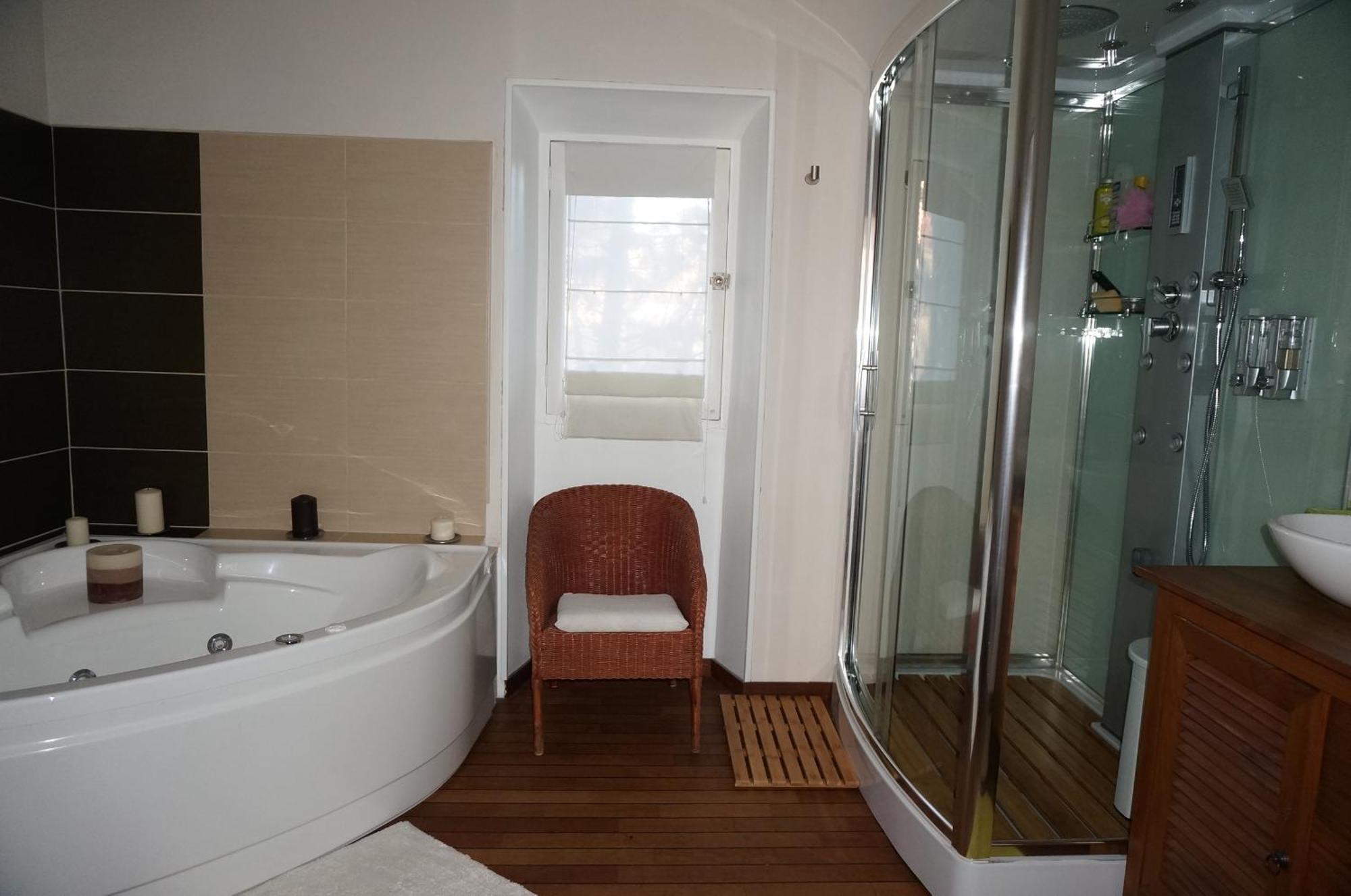 Lou Bastido Hotel Marseilles Kamer foto